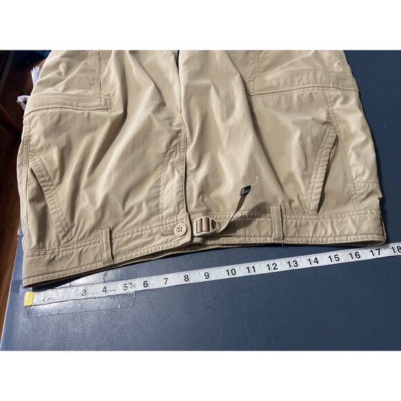 REI Co-Op Womens Cargo Hiking Shorts Size 14 Beige Nylon Outdoors Gorpcore - Picture 3 of 12